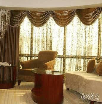 Wu Liang Ye Grand Hotel Chengdu Buitenkant foto